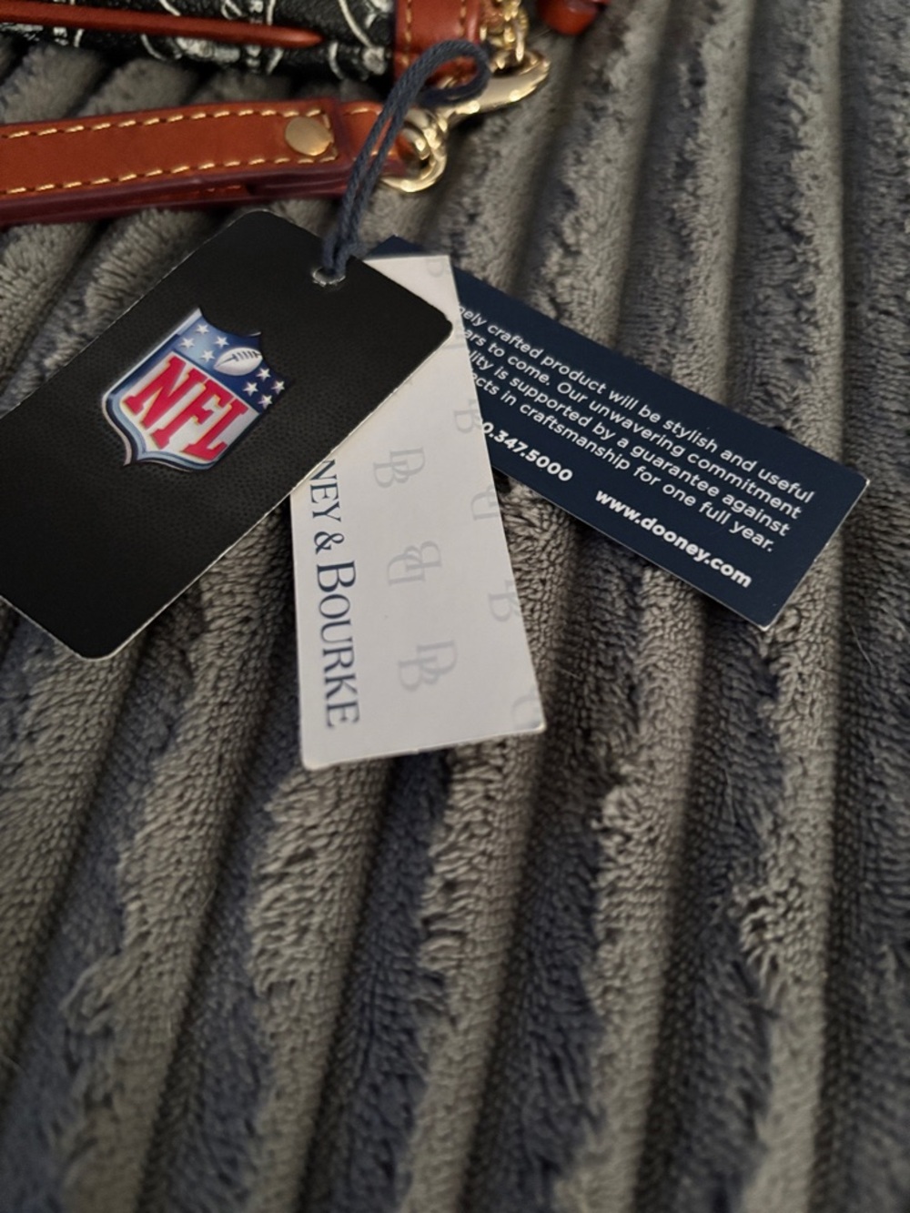 NWT Dooney & Bourke Raiders Wallet - Picture 4 of 7
